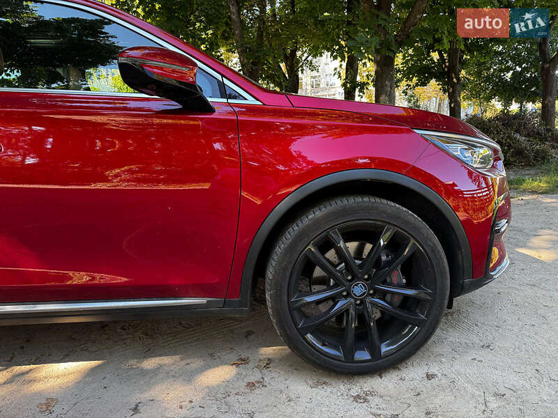 Внедорожник / Кроссовер BYD Tang 2021 в Киеве