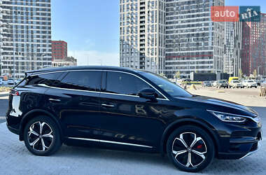 Позашляховик / Кросовер BYD Tang 2022 в 