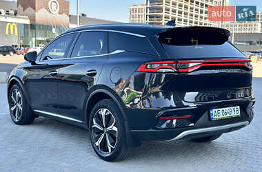 Позашляховик / Кросовер BYD Tang 2022 в 