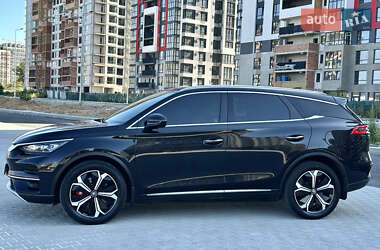 Позашляховик / Кросовер BYD Tang 2022 в 