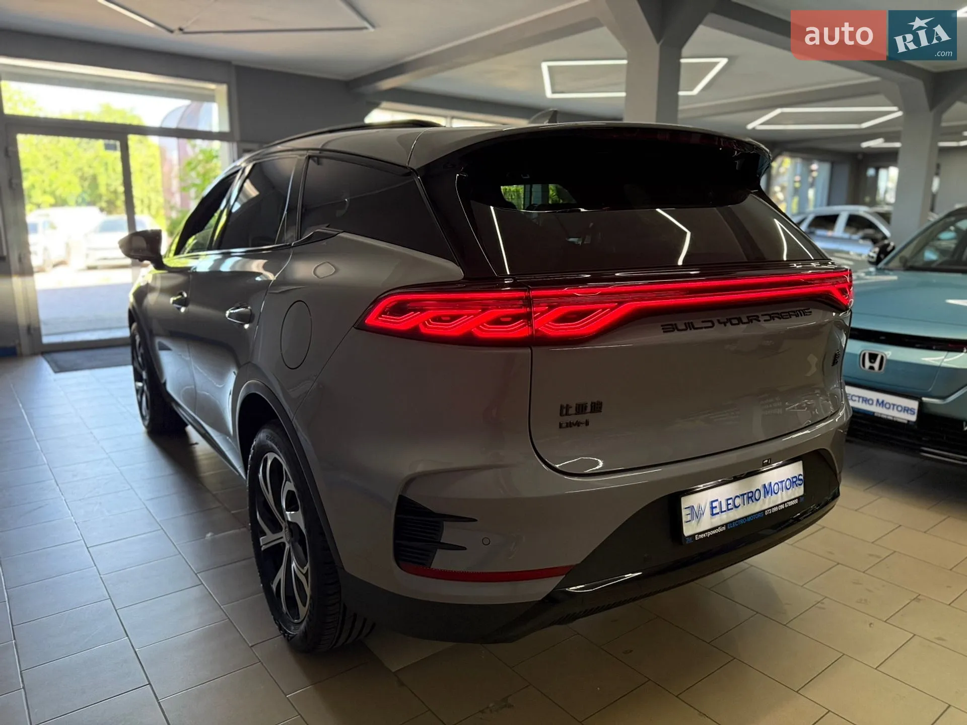 2024 BYD Tang - мініатюра 10