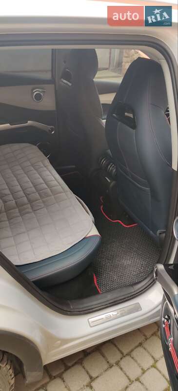 Внедорожник / Кроссовер BYD Yuan Plus 2023 в Жовкве