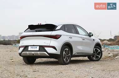Позашляховик / Кросовер BYD Yuan Plus 2025 в 