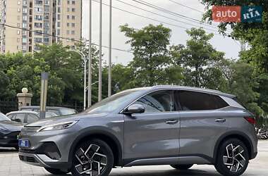 Позашляховик / Кросовер BYD Yuan Plus 2024 в 