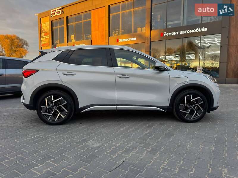 Внедорожник / Кроссовер BYD Yuan Plus 2023 в Киеве