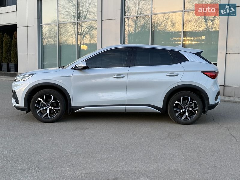 Внедорожник / Кроссовер BYD Yuan Plus 2022 в Киеве