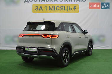 Позашляховик / Кросовер BYD Yuan Up 2024 в 