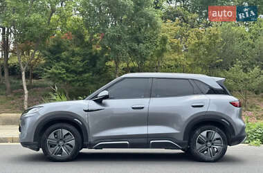 Позашляховик / Кросовер BYD Yuan Up 2024 в 