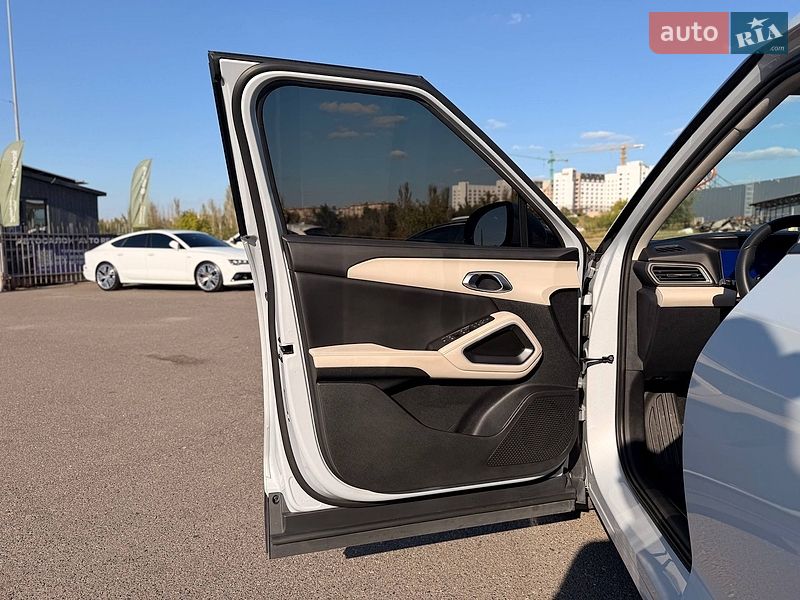 Позашляховик / Кросовер BYD Yuan Up 2025 в Кривому Розі