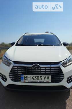 Внедорожник / Кроссовер BYD Yuan 2018 в Одессе