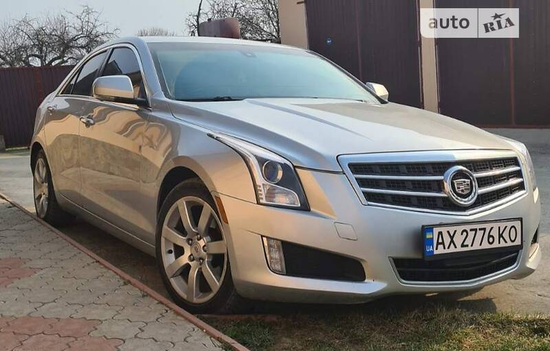 Седан Cadillac ATS 2013 в Чернівцях