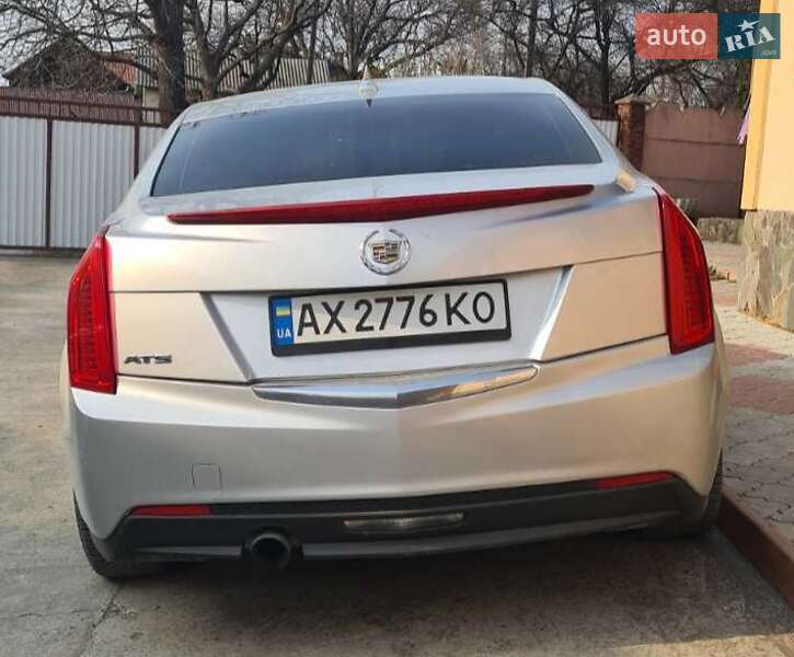 Седан Cadillac ATS 2013 в Чернівцях