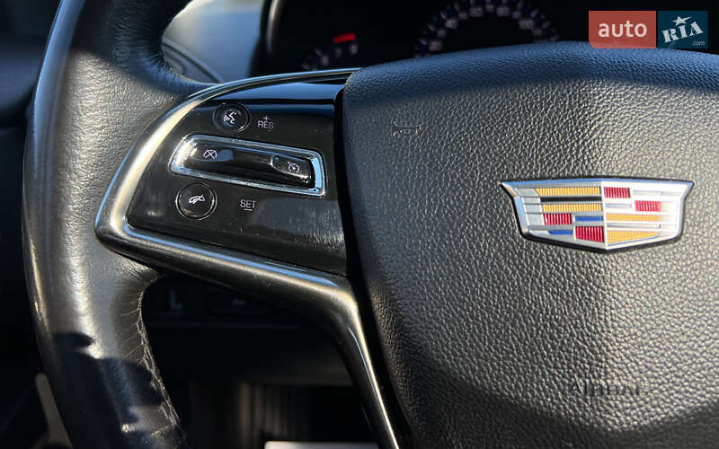 Седан Cadillac ATS 2015 в Львові