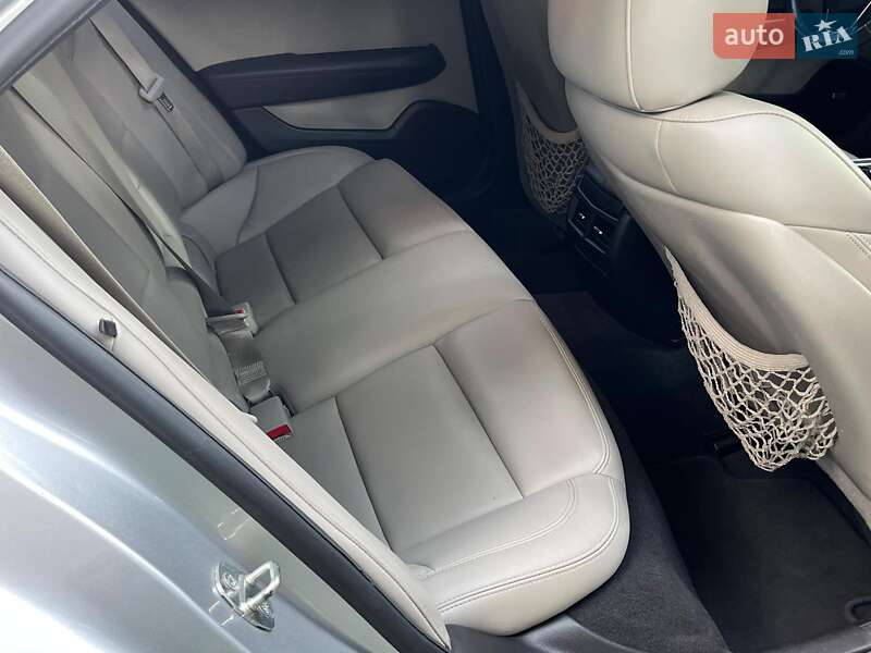 Седан Cadillac ATS 2016 в Киеве