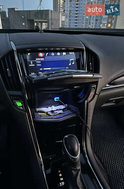 Седан Cadillac ATS 2013 в 