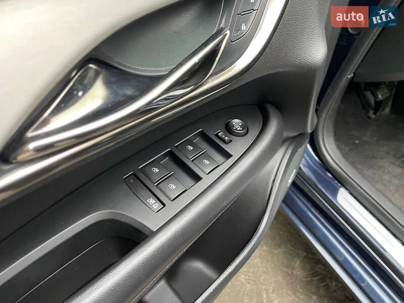 Седан Cadillac ATS 2016 в Киеве фото 13 Седан Cadillac ATS 2016 в Киеве