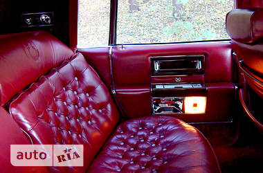 Седан Cadillac Brougham 1988 в 