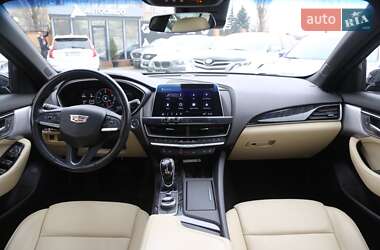 Седан Cadillac CT5 2020 в 