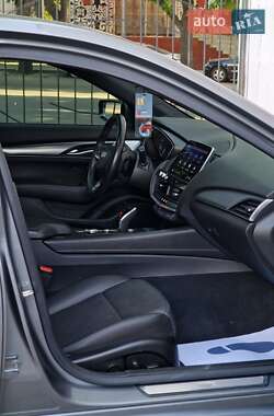 Седан Cadillac CT5 2021 в 