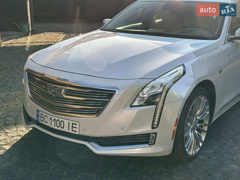 Седан Cadillac CT6 2016 в Буську