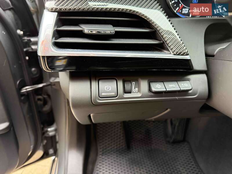 Седан Cadillac CT6 2019 в Львове