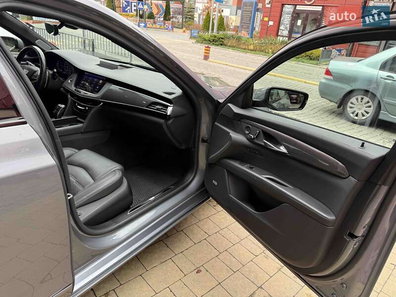 Седан Cadillac CT6 2019 в Львове