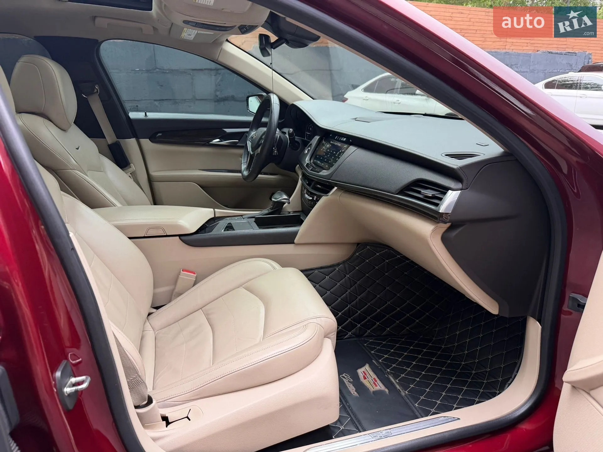 Cadillac CT6 2016 VIN 1G6KB5RS2HU130258 фото оголошення 7 з 18