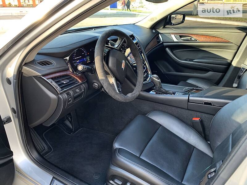 Седан Cadillac CTS 2015 в Днепре