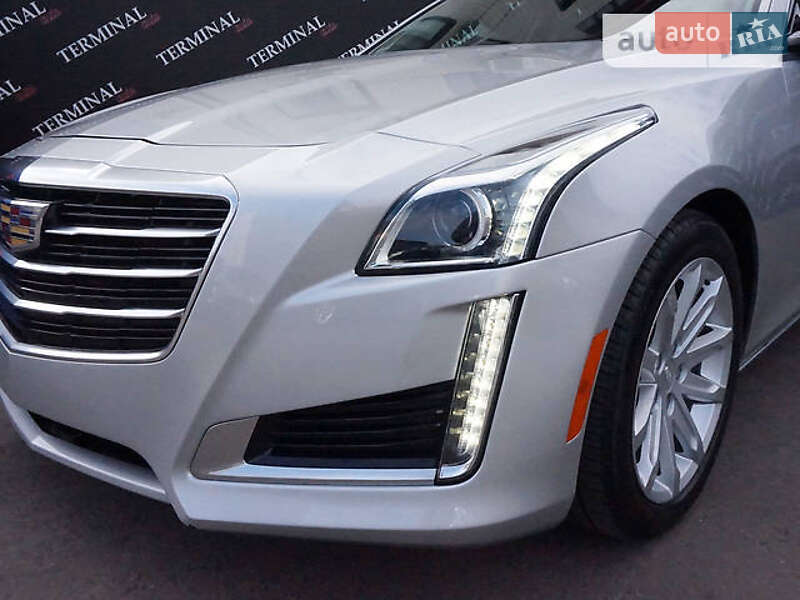 Седан Cadillac CTS 2014 в Чернівцях