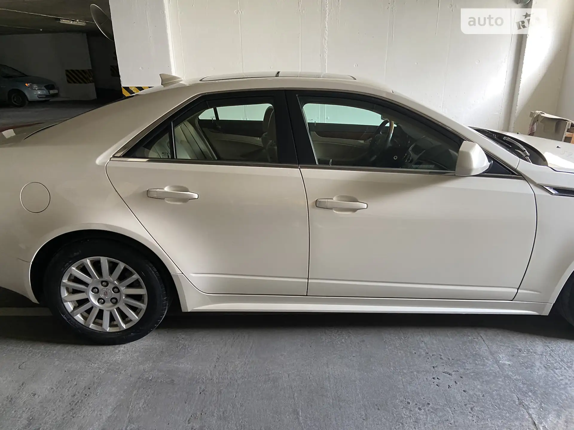 2010 Cadillac CTS - мініатюра 4