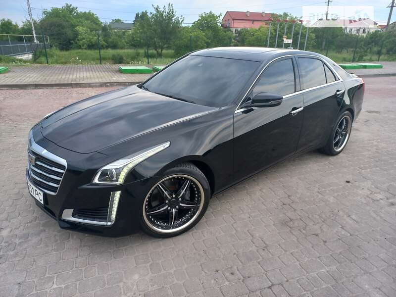 Седан Cadillac CTS 2015 в Львове