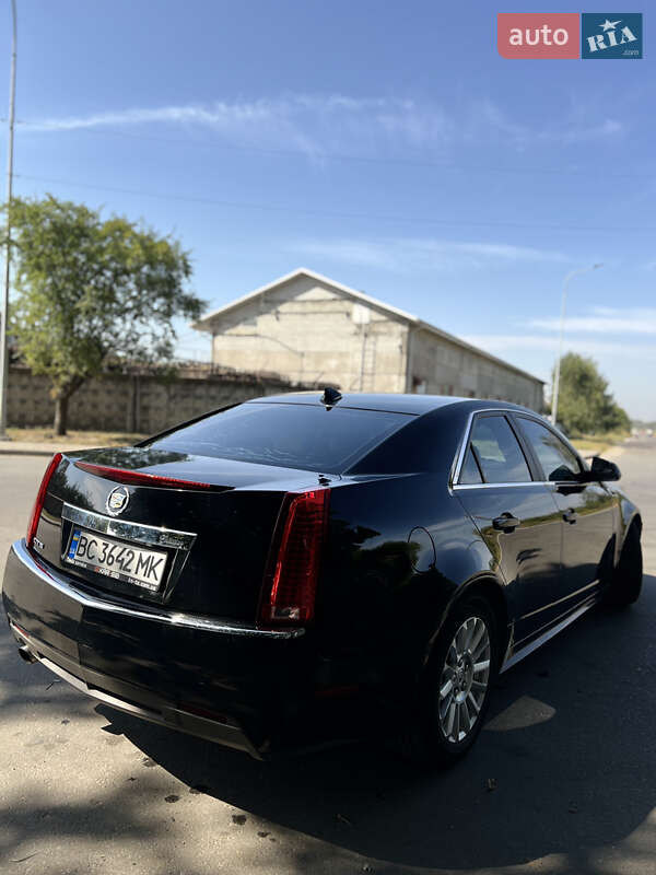 Седан Cadillac CTS 2012 в Львове