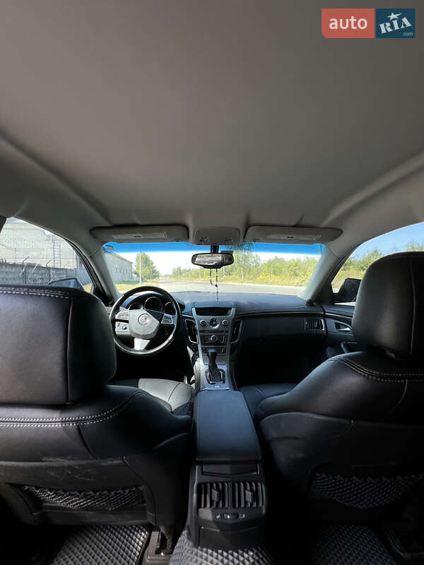 Седан Cadillac CTS 2012 в Львове