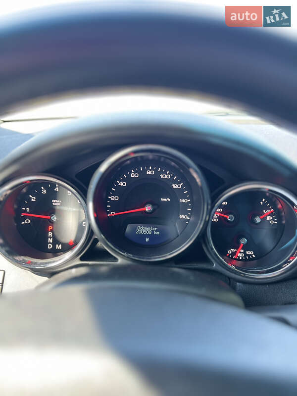 Седан Cadillac CTS 2012 в Львове