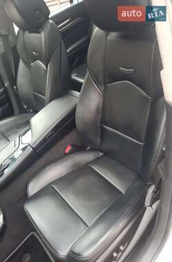 Седан Cadillac CTS 2014 в Львові