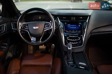 Седан Cadillac CTS 2014 в Львові