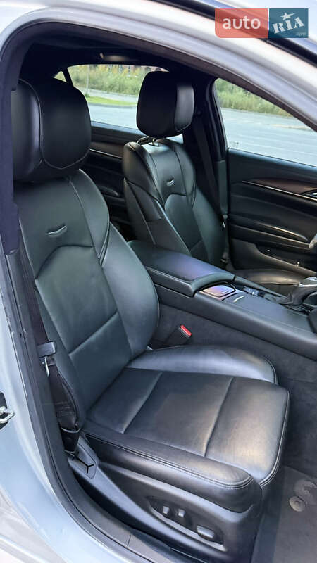 Седан Cadillac CTS 2015 в Буче