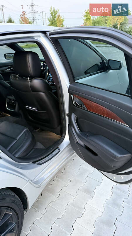 Седан Cadillac CTS 2015 в Буче