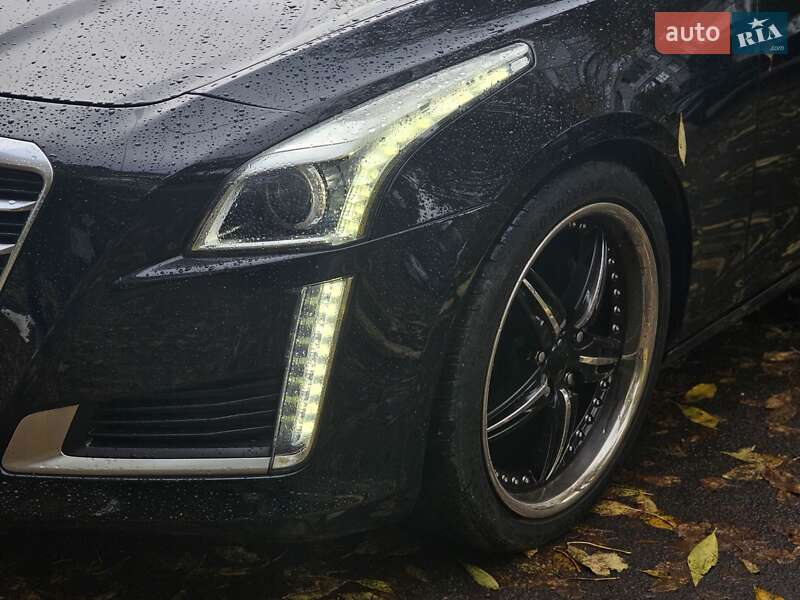 Седан Cadillac CTS 2015 в Львове