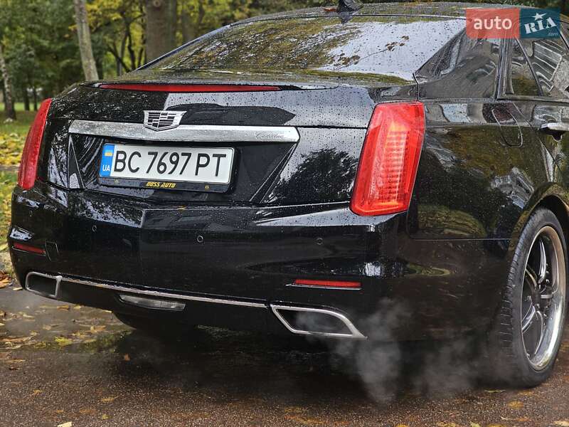 Седан Cadillac CTS 2015 в Львове