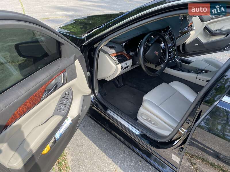 Седан Cadillac CTS 2015 в Рівному