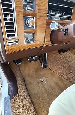 Купе Cadillac DE Ville 1984 в Кривому Розі