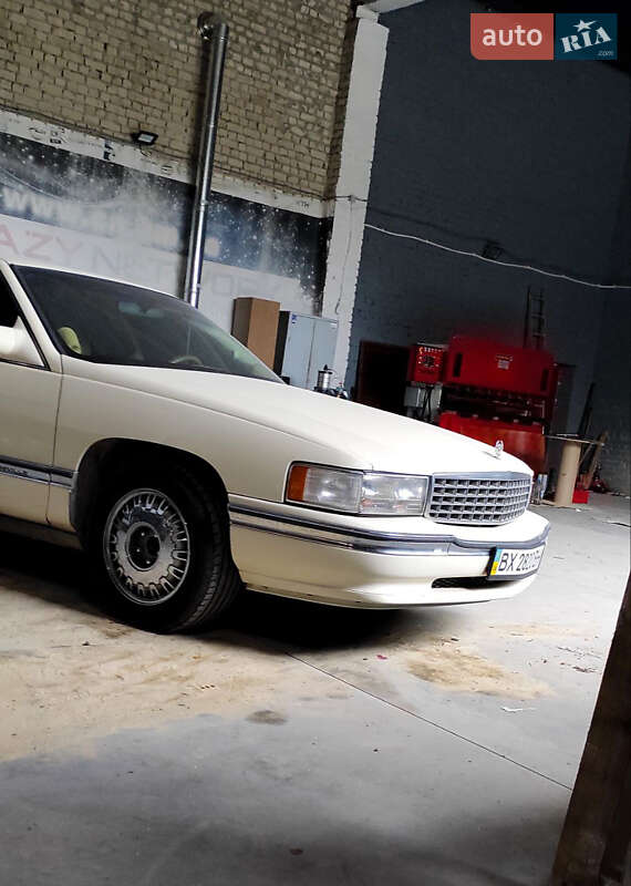 Седан Cadillac DE Ville 1996 в Каменец-Подольском