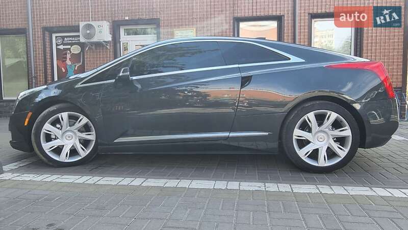 Седан Cadillac ELR 2014 в Чернігові