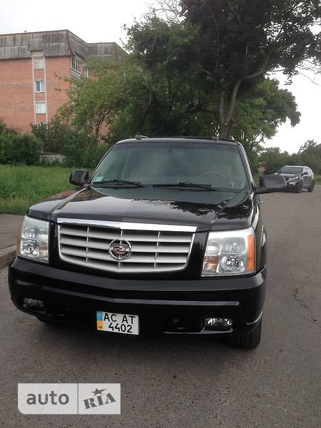 Внедорожник / Кроссовер Cadillac Escalade 2003 в Ровно