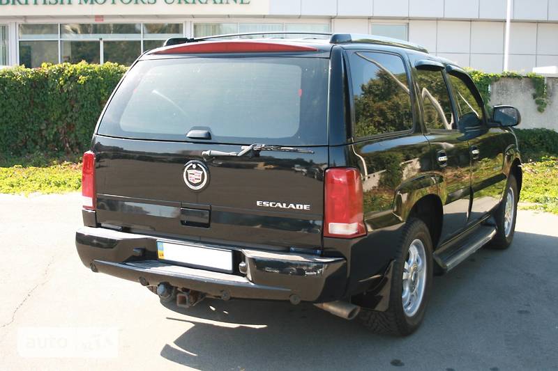 Внедорожник / Кроссовер Cadillac Escalade 2005 в Киеве