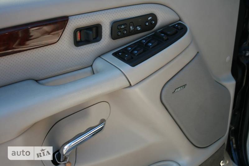 Внедорожник / Кроссовер Cadillac Escalade 2005 в Киеве