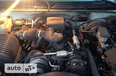 Внедорожник / Кроссовер Cadillac Escalade 2000 в 