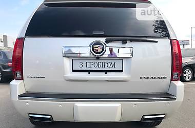 Внедорожник / Кроссовер Cadillac Escalade 2013 в Киеве
