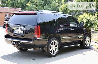 Позашляховик / Кросовер Cadillac Escalade 2007 в Києві